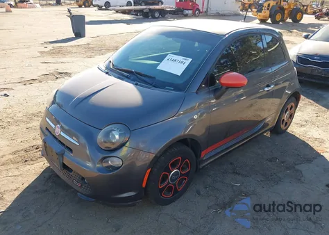 2015 Fiat 500E Battery Electric из США, поврежденный, VIN 3C3CFFGE5FT503720